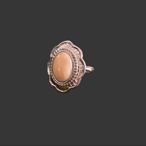 Beautiful Silver Ring with Tan Stone - Picture 1 of 4